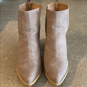A Rider Girl Elegant Taupe Ankle Booties, 8